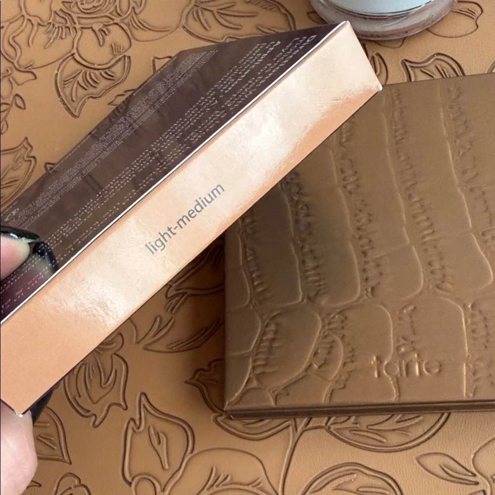 Tarte face and body bronzer 🆕 light-medium full size